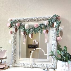 Winter Bunting Decor Set / Flocked Lamps Ear / Pompoms and Wooden Hearts